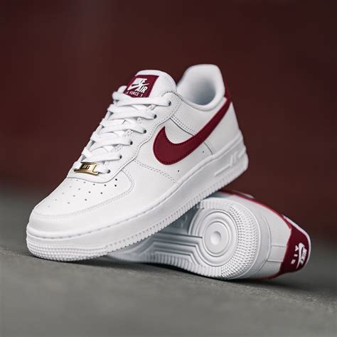 nike air force damen weiß rot|weiße schuhe air force 1.